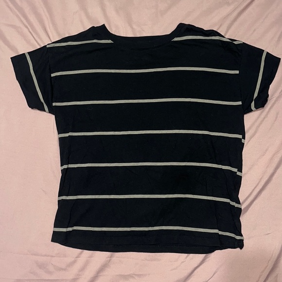 Forever 21 Tops - Forever 21 striped tee